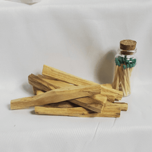 Load image into Gallery viewer, bundle of Palo Santo with white background